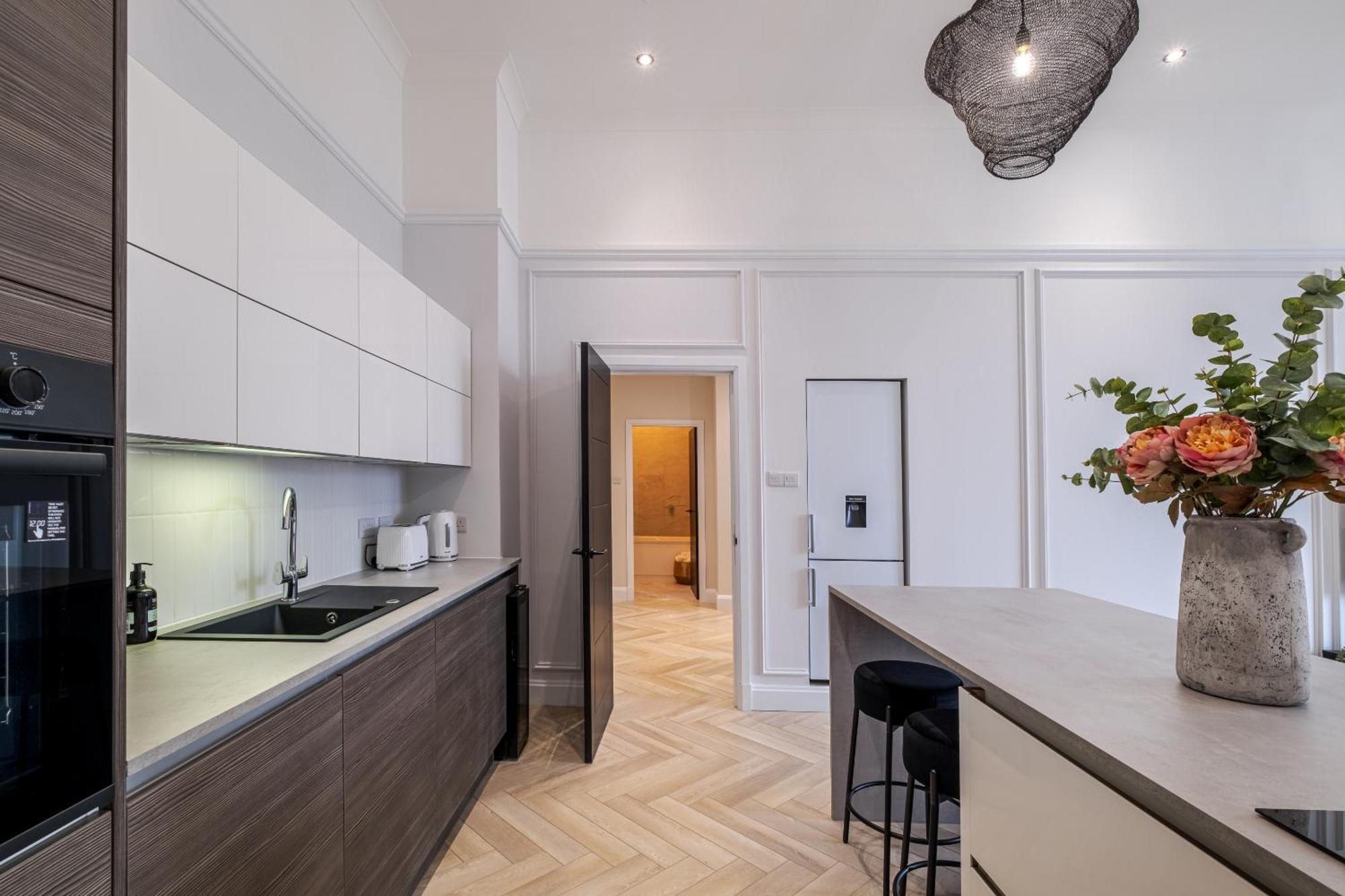 Bastille Stay - Sja Stays - Luxury 2 Bed Apartment أبردين المظهر الخارجي الصورة